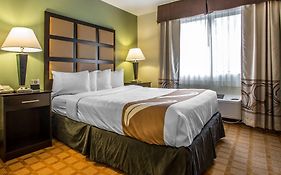 Quality Inn & Suites Marinette